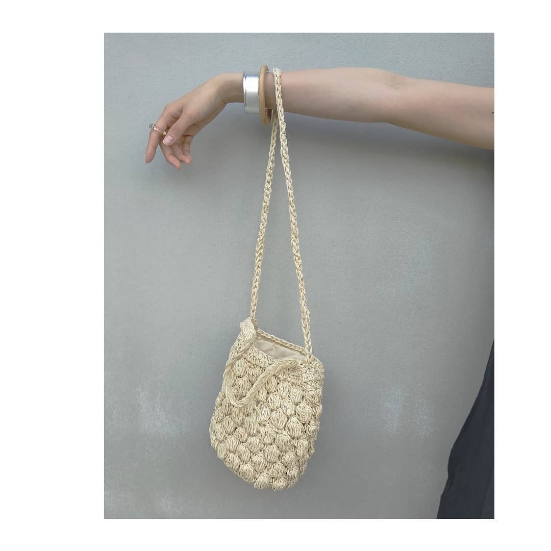 ﻿﻿﻿▷ﾍﾟｰﾊﾟｰﾐﾆｼｮﾙﾀﾞｰﾊﾞｯｸﾞ￥3,900＋taxbeige/brown近日中に入荷予定。ころんとしたﾍﾟｰﾊﾟｰﾐﾆｼｮﾙﾀﾞｰ。クチは巾着になっています。#kari&lili#カウリアンドリィリィ﻿﻿﻿#カウリ﻿﻿﻿#ペーパーショルダー#ショルダーバッグ#ペーパーミニショルダー#ペーパーバッグ#かごバッグ#韓国コーデ#韓国ファッション#大人コーデ﻿﻿#大人スタイル﻿﻿#fashion﻿﻿﻿﻿﻿﻿