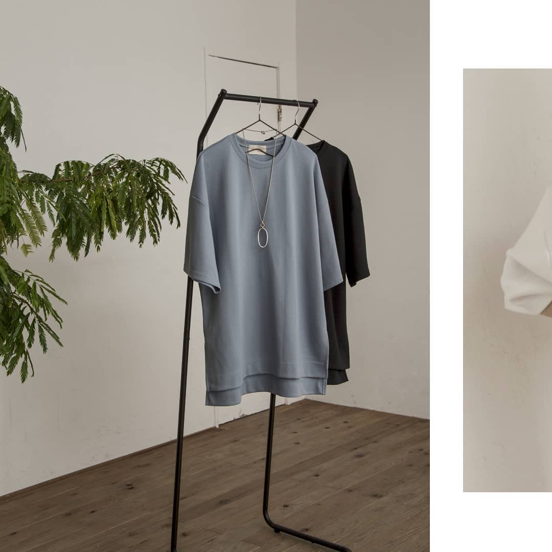 ▷big silhouette tee¥4,500+taxblue/white/blackオンラインストア入荷済み。柔らか素材のビックシルエットTee。デイリーユースしやすいアイテム。#kari&lili#カウリアンドリィリィ#カウリ#ビッグtee#韓国コーデ#韓国ファッション#大人コーデ#大人スタイル#fashion