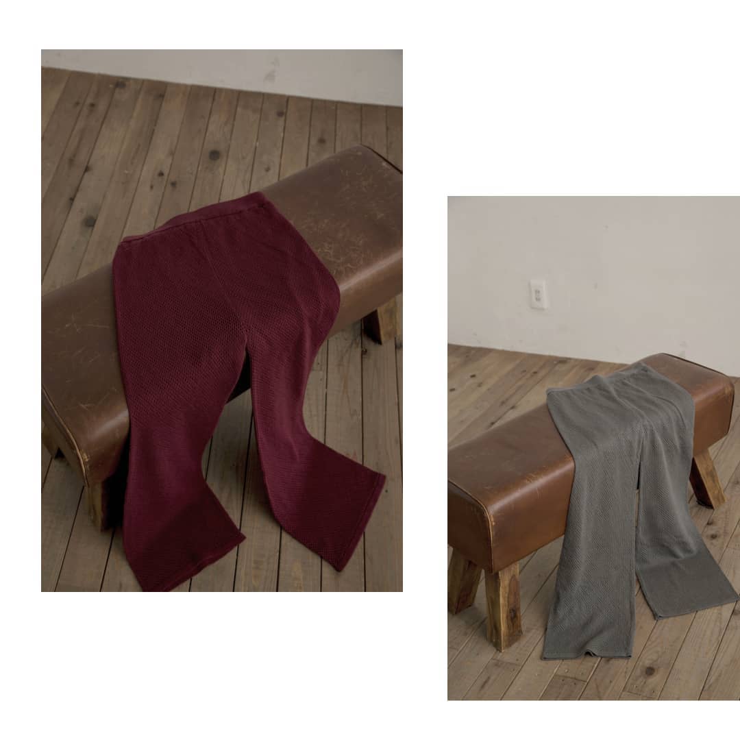 ▷メッシュニットパンツ¥6,900+taxblack/gray/redオンラインストア入荷済み。今季トレンドのメッシュアイテム。少しモードなダークトーンカラーなので今から秋口まで長くお使い頂けます。#kari&lili#カウリアンドリィリィ#カウリ#メッシュニット#メッシュニットパンツ#メッシュパンツ#ニットパンツ#パンツコーデ#パンツスタイル#韓国コーデ#韓国ファッション#韓国#大人コーデ#大人スタイル#fashion