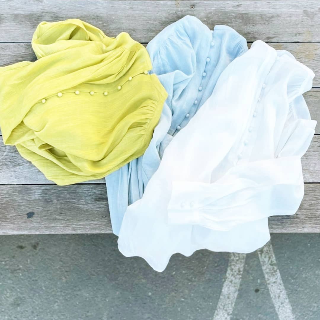 ﻿﻿﻿﻿﻿ﾊﾞﾝﾄﾞｶﾗｰｸﾚｰﾌﾟﾌﾞﾗｳｽGreen/Off-White/Yellow¥4,500+tax﻿ｵﾝﾗｲﾝ入荷済。﻿﻿﻿﻿﻿ほんのりｼｱｰな新作ﾌﾞﾗｳｽ。ｼﾙｴｯﾄから素材感まで素敵でしかない、春の一押しｱｲﾃﾑです！今の時期はﾚｲﾔｰﾄﾞｽﾀｲﾙで少し暖かみをﾌﾟﾗｽして。いよいよ春は一枚でさらっと。﻿#kivi_official﻿﻿#キヴィ﻿﻿#kivi﻿﻿#大人ファッション﻿﻿#大人カジュアル﻿#ootd﻿﻿#kivi_ootd﻿﻿#ブラウス#シャツ#大人ブラウス#シアーシャツ#袖ボリュームブラウス#春ブラウス#20代コーデ﻿#30代コーデ﻿#大人コーデ﻿#fashion﻿﻿#wear﻿﻿#オンオフ﻿﻿#ニューノーマル﻿﻿﻿﻿﻿﻿