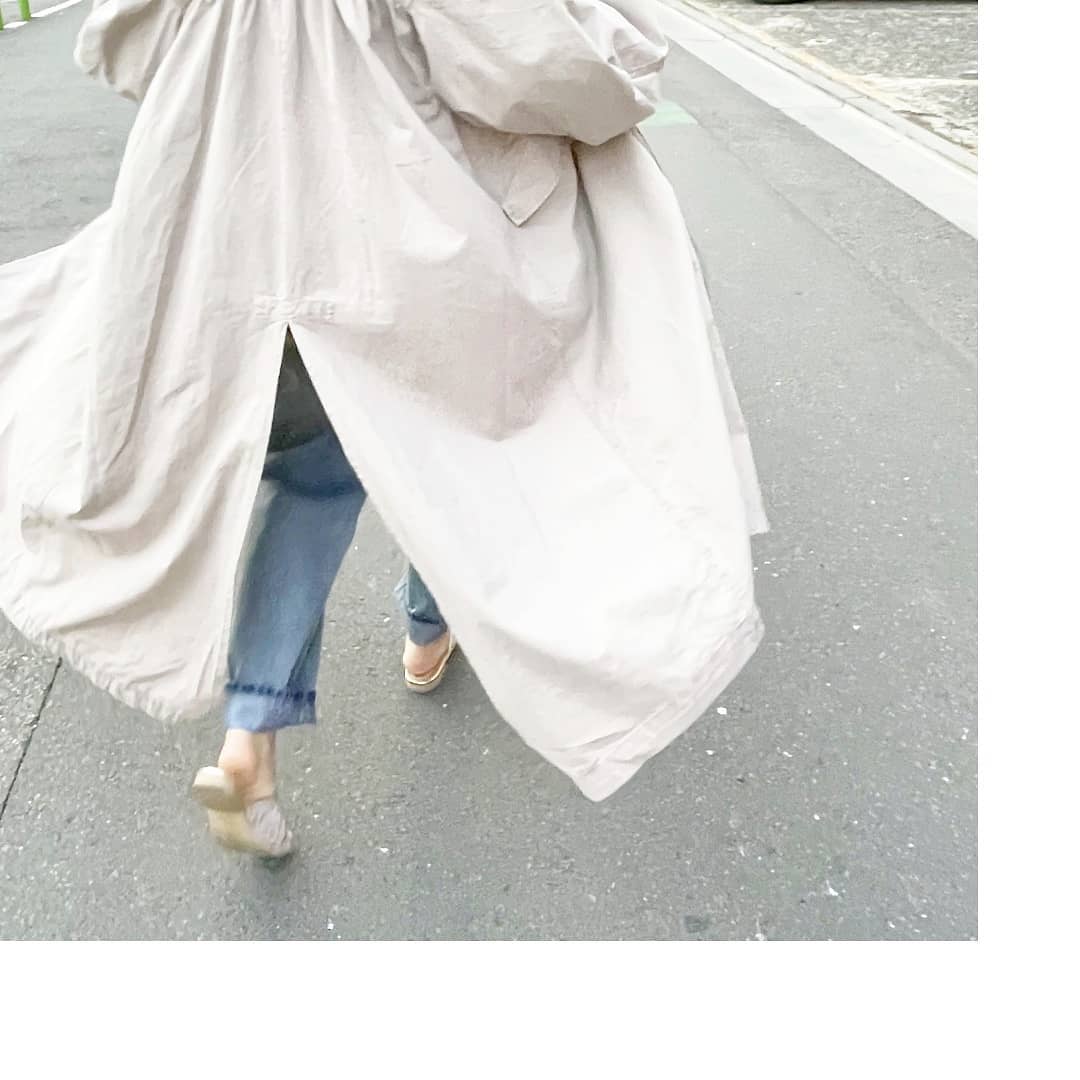 ﻿﻿﻿ﾛﾝｸﾞﾓｯｽﾞｺｰﾄBlack/LightBeige¥7,900+tax﻿ｵﾝﾗｲﾝ入荷済み。﻿﻿深めのﾊﾞｯｸｽﾘｯﾄで躍動感たっぷり！﻿#kivi_official﻿﻿#キヴィ﻿﻿#kivi﻿﻿#大人ファッション﻿﻿#大人カジュアル﻿#ootd﻿﻿#kivi_ootd﻿﻿#ロングモッズコート#モッズコート#袖ボリューム#春アウター#20代コーデ﻿#30代コーデ﻿#大人コーデ﻿#fashion﻿﻿#wear﻿﻿#オンオフ﻿﻿#ニューノーマル﻿﻿﻿﻿﻿﻿