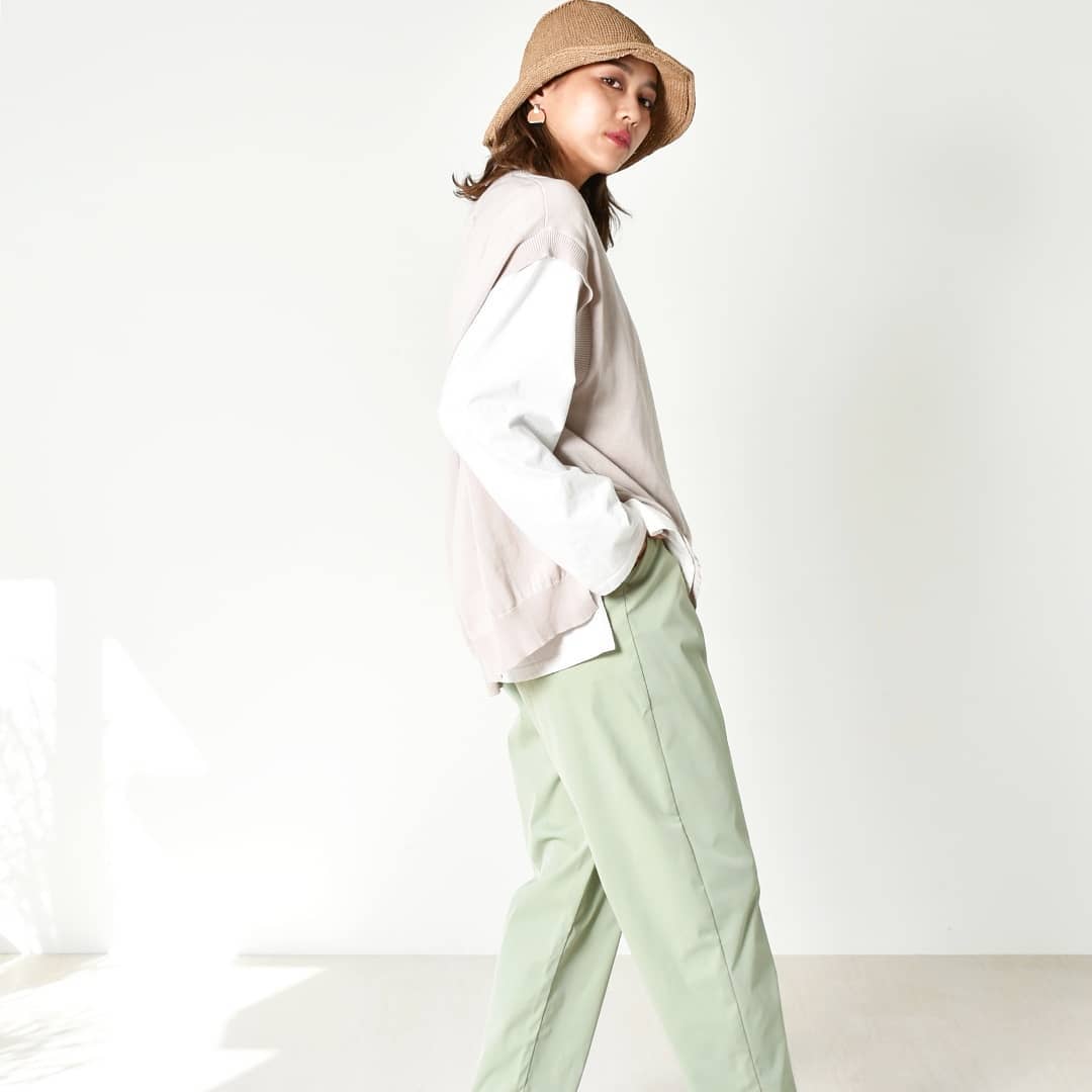 ﻿﻿﻿Back ｽﾘｯﾄﾍﾞｽﾄBlack/Ivory/Blue¥4,500+tax﻿ｵﾝﾗｲﾝ・店舗入荷済み。﻿﻿ざっくりとｽﾘｯﾄの入ったﾊﾞｯｸﾃﾞｻﾞｲﾝﾍﾞｽﾄ！ｶｯﾄｿｰやｼｬﾂ、ﾜﾝﾋﾟｰｽなど普段のｽﾀｲﾙにｵﾝするだけでおしゃれ見えします◎﻿#kivi_official﻿﻿#キヴィ﻿﻿#kivi﻿﻿#大人ファッション﻿﻿#大人カジュアル﻿#ootd﻿﻿#kivi_ootd﻿﻿#ベスト#バックスリットベスト#ベストスタイル#ベストコーデ#レイヤードスタイル#大人ベスト#20代コーデ﻿#30代コーデ﻿#大人コーデ﻿#fashion﻿﻿#wear﻿﻿#オンオフ﻿﻿#ニューノーマル﻿﻿﻿﻿﻿﻿