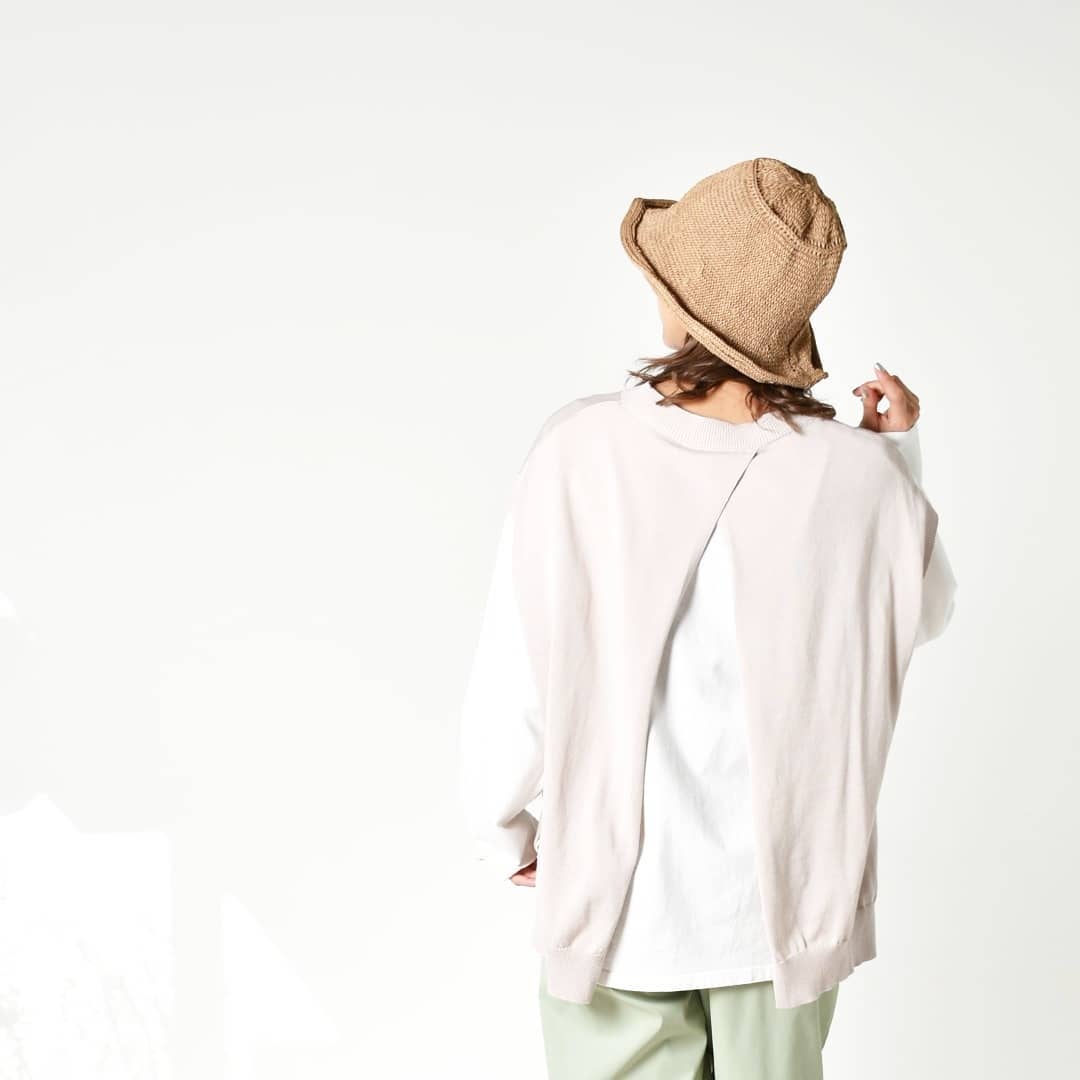 ﻿﻿﻿Back ｽﾘｯﾄﾍﾞｽﾄBlack/Ivory/Blue¥4,500+tax﻿ｵﾝﾗｲﾝ・店舗入荷済み。﻿﻿ざっくりとｽﾘｯﾄの入ったﾊﾞｯｸﾃﾞｻﾞｲﾝﾍﾞｽﾄ！ｶｯﾄｿｰやｼｬﾂ、ﾜﾝﾋﾟｰｽなど普段のｽﾀｲﾙにｵﾝするだけでおしゃれ見えします◎﻿#kivi_official﻿﻿#キヴィ﻿﻿#kivi﻿﻿#大人ファッション﻿﻿#大人カジュアル﻿#ootd﻿﻿#kivi_ootd﻿﻿#ベスト#バックスリットベスト#ベストスタイル#ベストコーデ#レイヤードスタイル#大人ベスト#20代コーデ﻿#30代コーデ﻿#大人コーデ﻿#fashion﻿﻿#wear﻿﻿#オンオフ﻿﻿#ニューノーマル﻿﻿﻿﻿﻿﻿