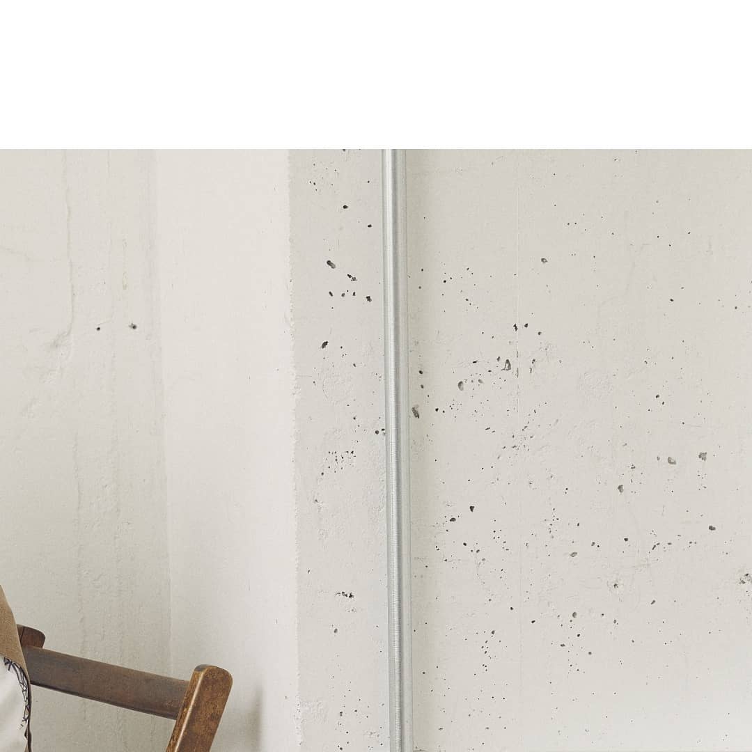 ﻿﻿﻿﻿﻿﻿﻿﻿﻿﻿【2021 kivi﻿﻿SUMMER COLLECTION】﻿﻿﻿﻿﻿﻿﻿﻿﻿Relux×Classical﻿﻿﻿﻿﻿﻿﻿﻿﻿﻿リラックスな中にクラシカルなブラウスや﻿﻿ワンピースもMIXした、﻿﻿kiviらしく大人が楽しめるスタイリングを﻿﻿提案致します。﻿﻿﻿﻿﻿﻿﻿﻿﻿﻿−−−−−−−−−−−−−−−−−−−−−−−﻿﻿﻿﻿﻿﻿﻿﻿ﾘﾈﾝﾗｲｸｼｮｰﾄﾊﾟﾝﾂ﻿﻿￥3,500＋tax﻿﻿Black/Beige/LightBeige﻿﻿﻿﻿﻿﻿ﾘﾈﾝﾀｯﾁﾆｯﾄﾍﾞｽﾄ﻿﻿￥2,900＋tax﻿﻿Black/Beige﻿﻿﻿﻿﻿﻿【sale】﻿﻿ﾛｺﾞﾛﾝｸﾞｽﾘｰﾌﾞTee﻿﻿￥4,290⇒￥2,992White/Gray﻿﻿﻿﻿﻿﻿﻿﻿﻿﻿﻿#kivi_official﻿﻿﻿﻿﻿#キヴィ﻿﻿﻿﻿﻿#kivi﻿﻿﻿﻿﻿#kivi2021ss﻿﻿﻿#大人ファッション﻿﻿﻿﻿﻿#大人カジュアル﻿﻿﻿﻿#リネン﻿﻿#ベスト﻿﻿#リネンベスト﻿﻿#ベストコーデ﻿﻿#ベストスタイル﻿﻿#ootd﻿﻿﻿﻿﻿#kivi_ootd﻿﻿﻿﻿﻿#20代コーデ﻿﻿﻿﻿#30代コーデ﻿﻿﻿﻿#大人コーデ﻿﻿﻿﻿#fashion﻿﻿﻿﻿﻿#wear﻿﻿﻿﻿﻿#オンオフ﻿﻿﻿﻿﻿#ニューノーマル﻿﻿﻿﻿﻿﻿﻿