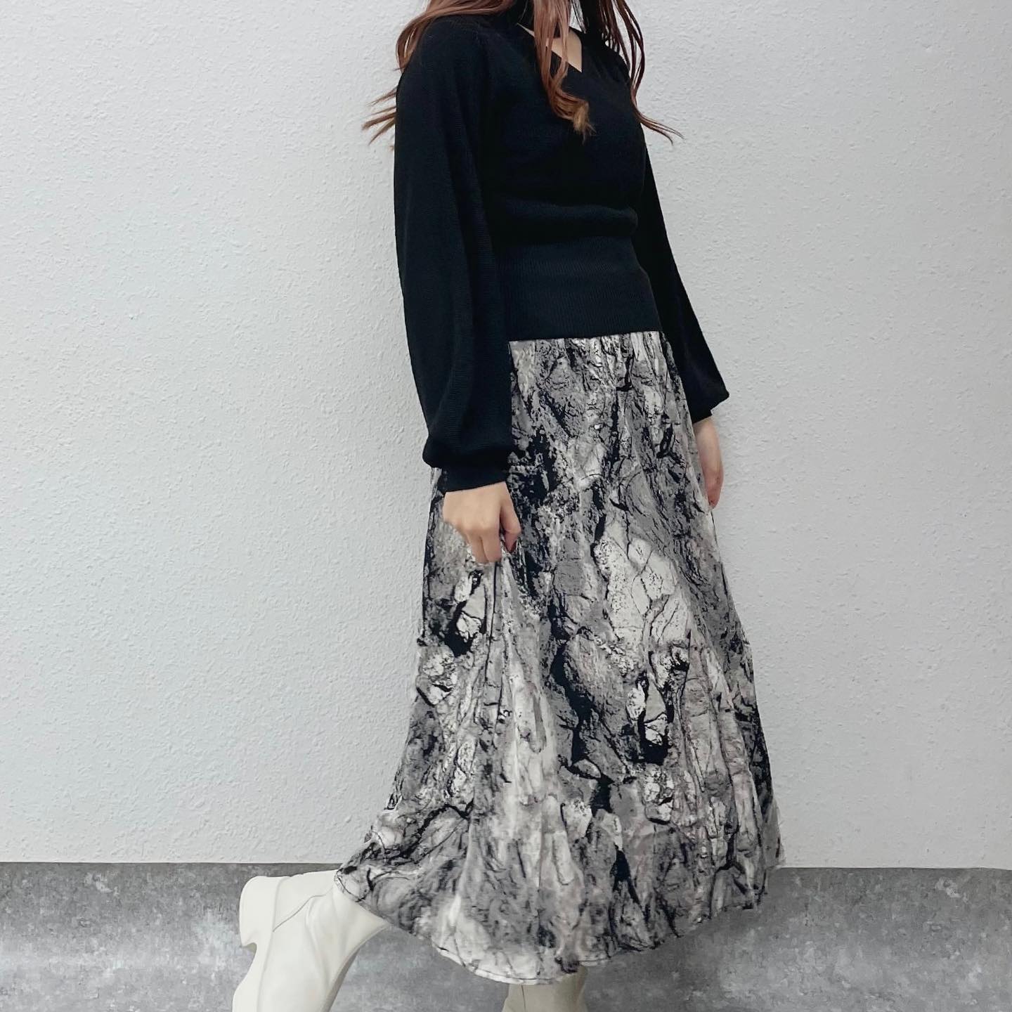 ボカシ柄フレアスカート￥5,390 taxingray/beige品番：KU227631T001ひと癖あるぼかし柄のフレアスカート。ウエストはゴム仕様で幅広い方にお楽しみ頂けます。#kivi #kivi_official #kivi_ootd #ootd #大人コーデ #大人スタイル #20代コーデ #30代コーデ #大人のプチプラ #お洒落好きの方と繋がりたい #トレンド #トレンドアイテム #大人カジュアル #カジュアル #柄スカート #スカートコーデ #スカートスタイル #大人スカート #スカート着回し