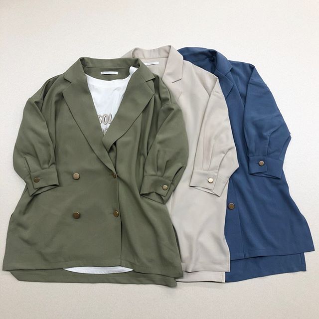 .﻿【new arrival】﻿﻿?RM056421T001 デザイン釦ダブルテーラーJK﻿▷¥3,500+tax ﻿(ZOZOTOWN 先行予約販売中)﻿﻿∥color∥﻿green / white / blue﻿﻿﻿#retrogirl#retrogirl2020ss﻿#レトロガール#レトロガールコーデ﻿﻿#ダブルテーラードジャケット#テーラードジャケットコーデ
