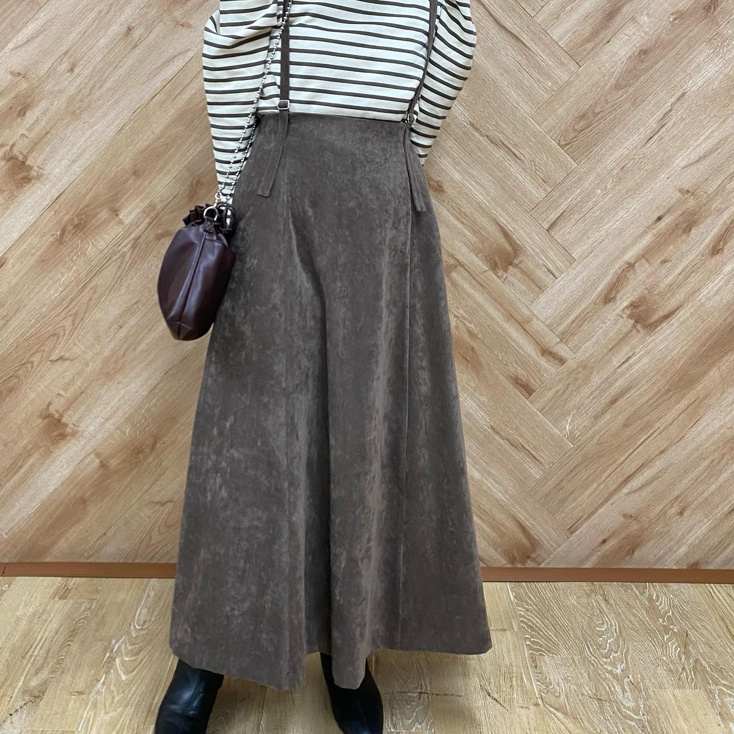 .【new arrival】﻿﻿﻿?RF019422B001ｻｽ付ｽｶｰﾄ▷¥2,900+tax﻿(店舗今週入荷.オンライン近日入荷予定)﻿∥color∥﻿ L brown / D brown / greenｷｬﾐﾜﾝﾋﾟ見えするｽｶｰﾄｺｰﾃﾞｭﾛｲ地だけど厚すぎずﾊﾟﾜｼｮﾙﾄｯﾌﾟｽとの合わせがﾊﾞﾗﾝｽgood#retrogirl_ootd#レトロガール#レトロガールコーデ#トレンドファッション#プチプラコーデ#サスペンダー #フレアスカート #キャミワンピ #コーデュロイ #コーデュロイスカート #ボーダー #パワショル#秋コーデレトロガールアナザー・リブラ アリオ 西新井店@3iiiuuu8  もっちー　157㎝