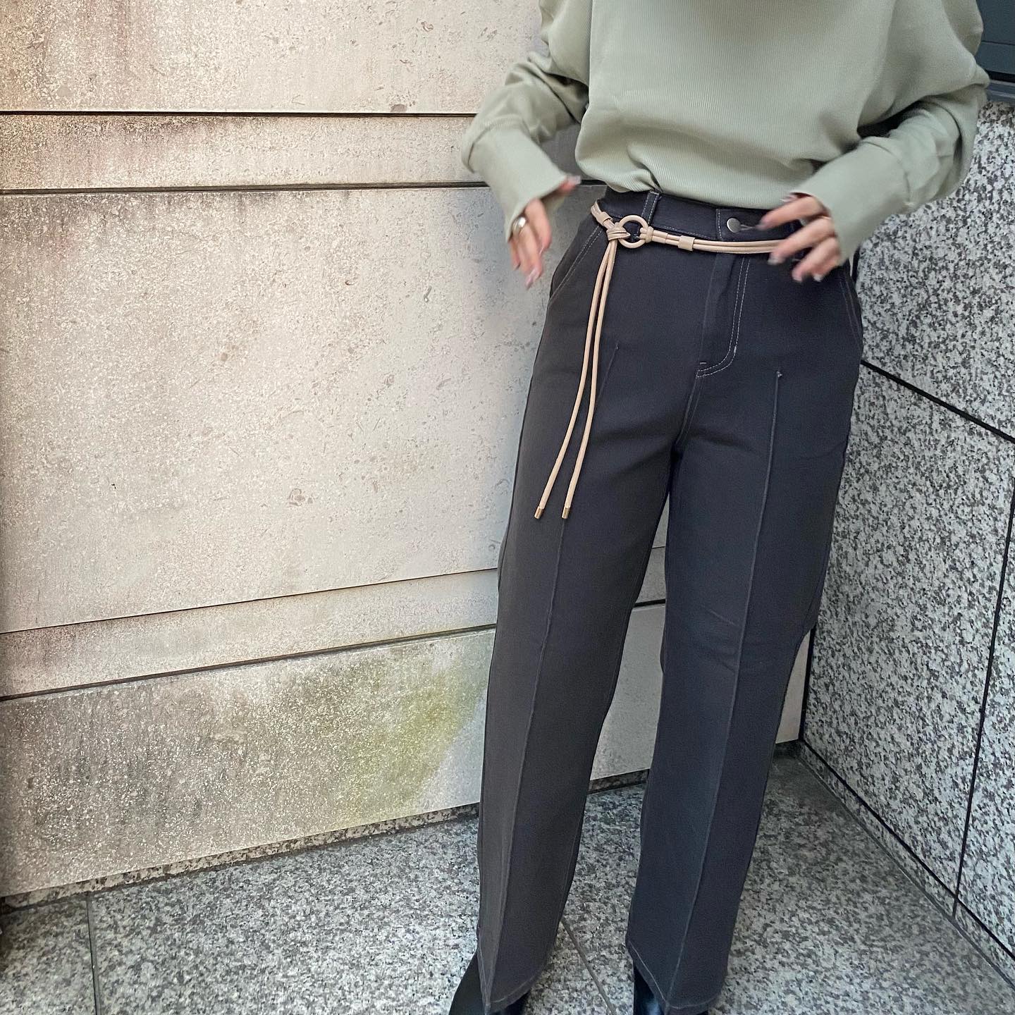 .【new arrival】﻿﻿﻿? RW080032T001 ｾﾝﾀｰｽﾃｯﾁｽﾄﾚｰﾄPT▷¥2,900+tax﻿(店舗入荷中.オンライン近日入荷予定)∥color∥﻿ beige / D brown / black / denim﻿ｾﾝﾀｰｽﾃｯﾁがおしゃれなﾃﾞﾆﾑﾊﾟﾝﾂｹﾐｶﾙ加工もされていてよりﾄﾚﾝﾄﾞ感のあるｱｲﾃﾑです #retrogirl_ootd#レトロガール#レトロガールコーデ#トレンドファッション#プチプラコーデ#センターステッチ #デニム #デニムパンツ#ケミカルピーリング #ケミカルデニム #ロープベルト#秋コーデレトロガールアナザー・リブラ アリオ 西新井店@3iiiuuu8  もっちー　157㎝
