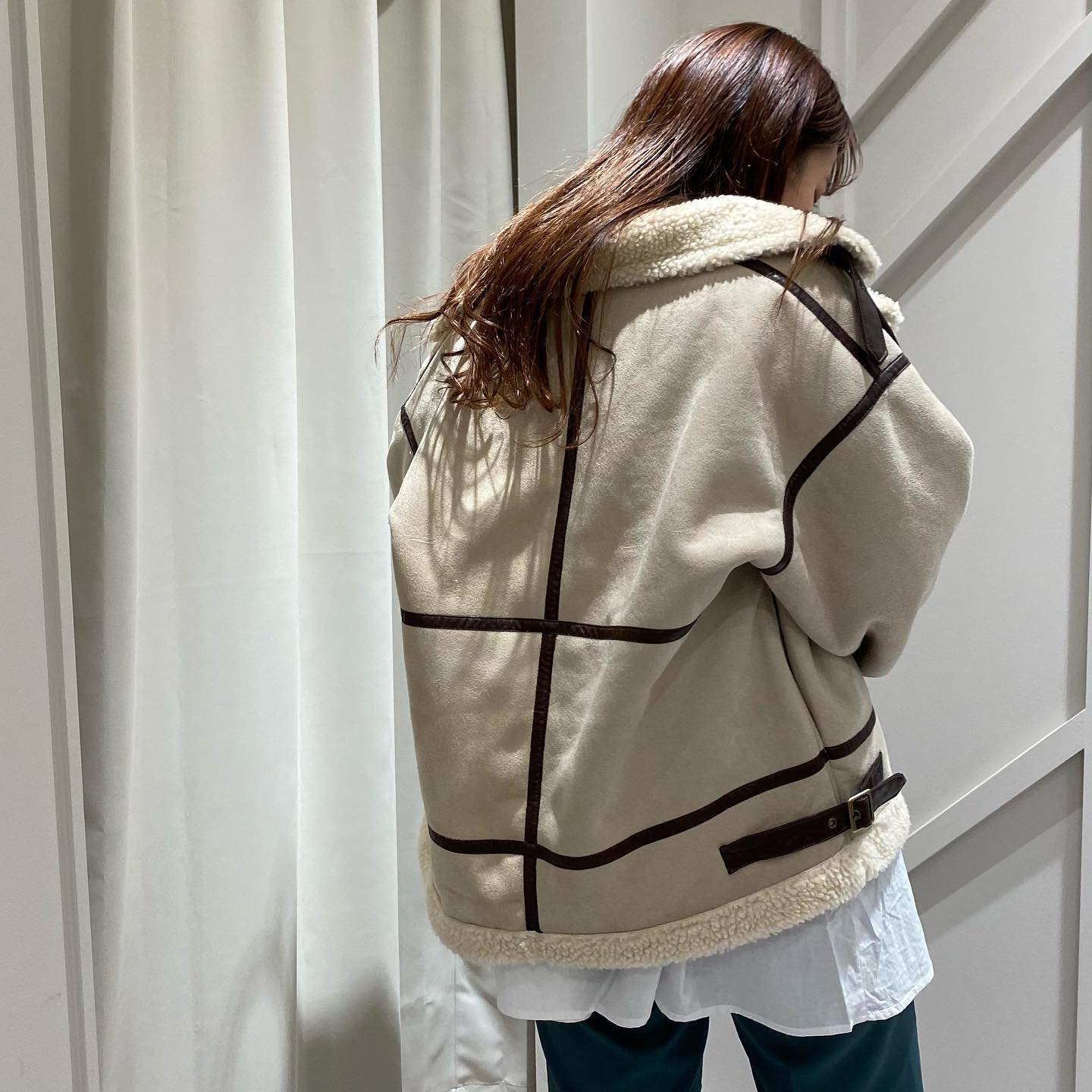 .【new arrival】﻿﻿?RW05582T001 ﾑｰﾄﾝﾎﾞｱJK▷¥5,900+tax﻿(店舗今週入荷.オンライン近日入荷予定)﻿﻿∥color∥﻿ écru / brown ∥staff∥たえたえ　@__xoxo.taaa 154㎝159㎝天王寺ミオ店ﾊﾟｲﾋﾟﾝｸﾞが入ったﾄﾚﾝﾄﾞ要素もあるあったかｱｳﾀｰが先行で店頭入荷！ｶｼﾞｭｱﾙ派にｵｽｽﾒでｾﾐﾌﾚｱﾊﾟﾝﾂと合わせて着たい #retrogirl_ootd#レトロガール#レトロガールコーデ#トレンドファッション#プチプラコーデ#パイピング #ムートン #ムートンジャケット#ボア #ボアジャケット#セミフレアパンツ #ビスチェコーデ#冬コーデ