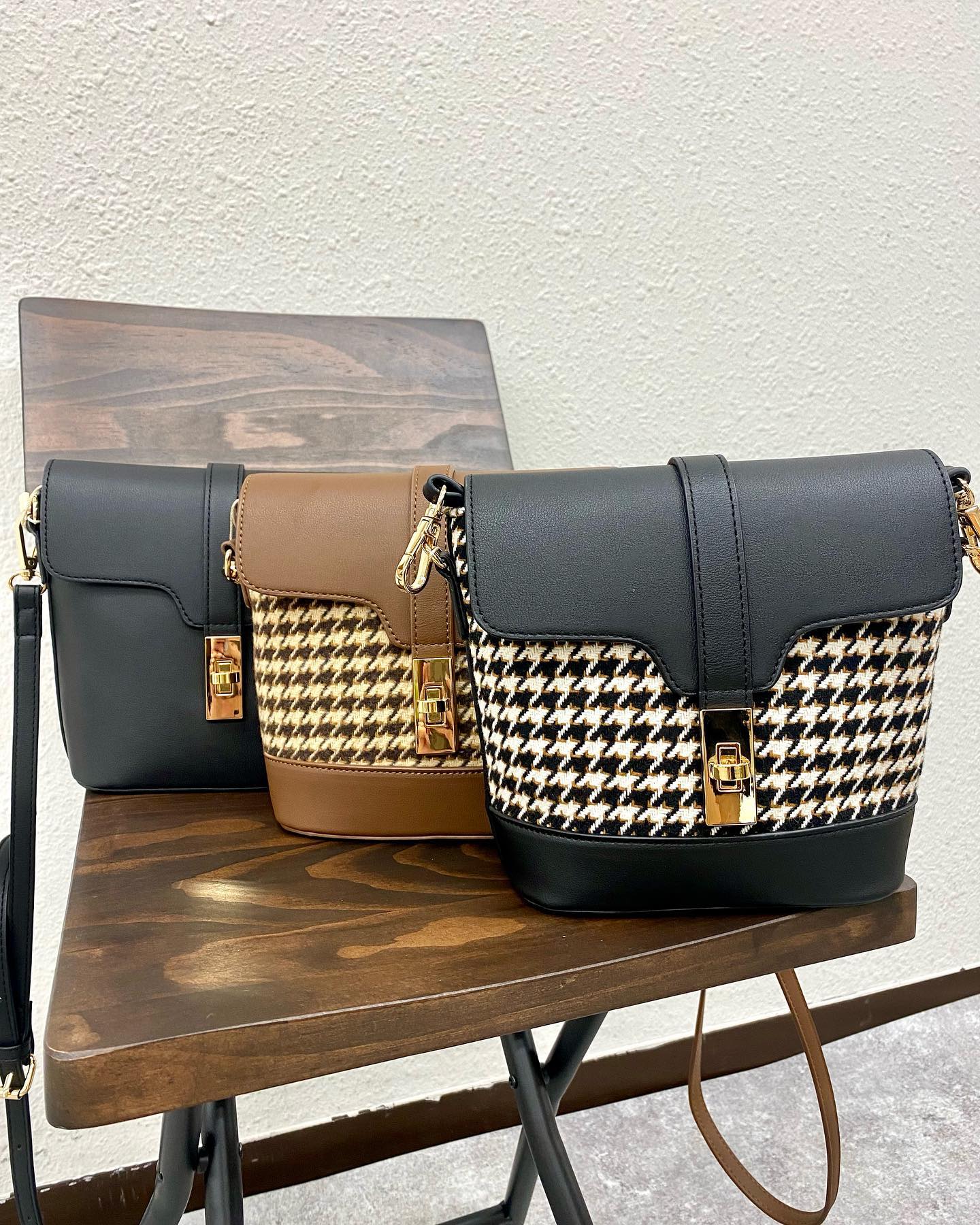 【New arrival】? RA156443T001  ｾﾝﾀｰﾍﾞﾙﾄｼｮﾙﾀﾞｰ▷¥3,190(税込)(店舗入荷中.オンライン近日入荷) ∥color∥ black / checkblack / check brown#retrogirl_ootd#レトロガール#レトロガールコーデ#トレンドファッション#プチプラコーデ#秋カラー #秋コーデ #2021aw#ショルダーバック #千鳥柄 #バック