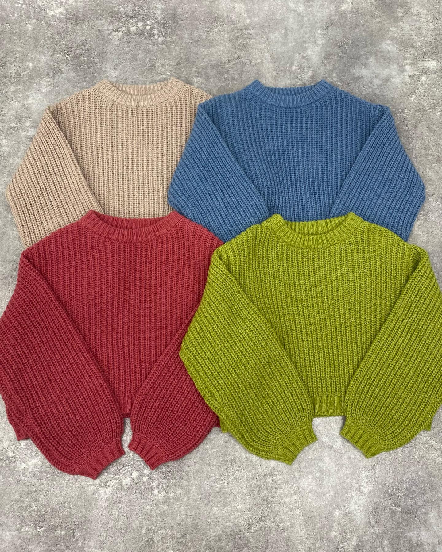 【New arrival】? RU139412B001ｶﾗｰｴｺﾎﾟﾘﾆｯﾄ▷¥3,190(税込)(店舗入荷中.ｵﾝﾗｲﾝ近日入荷) ∥color∥beige / blue / pink / green#retrogirl_ootd#レトロガール#レトロガールコーデ#トレンドファッション#プチプラコーデ#冬カラー #冬コーデ #2021awfsfair#ニット　#カラーニット　#ショート丈トップス
