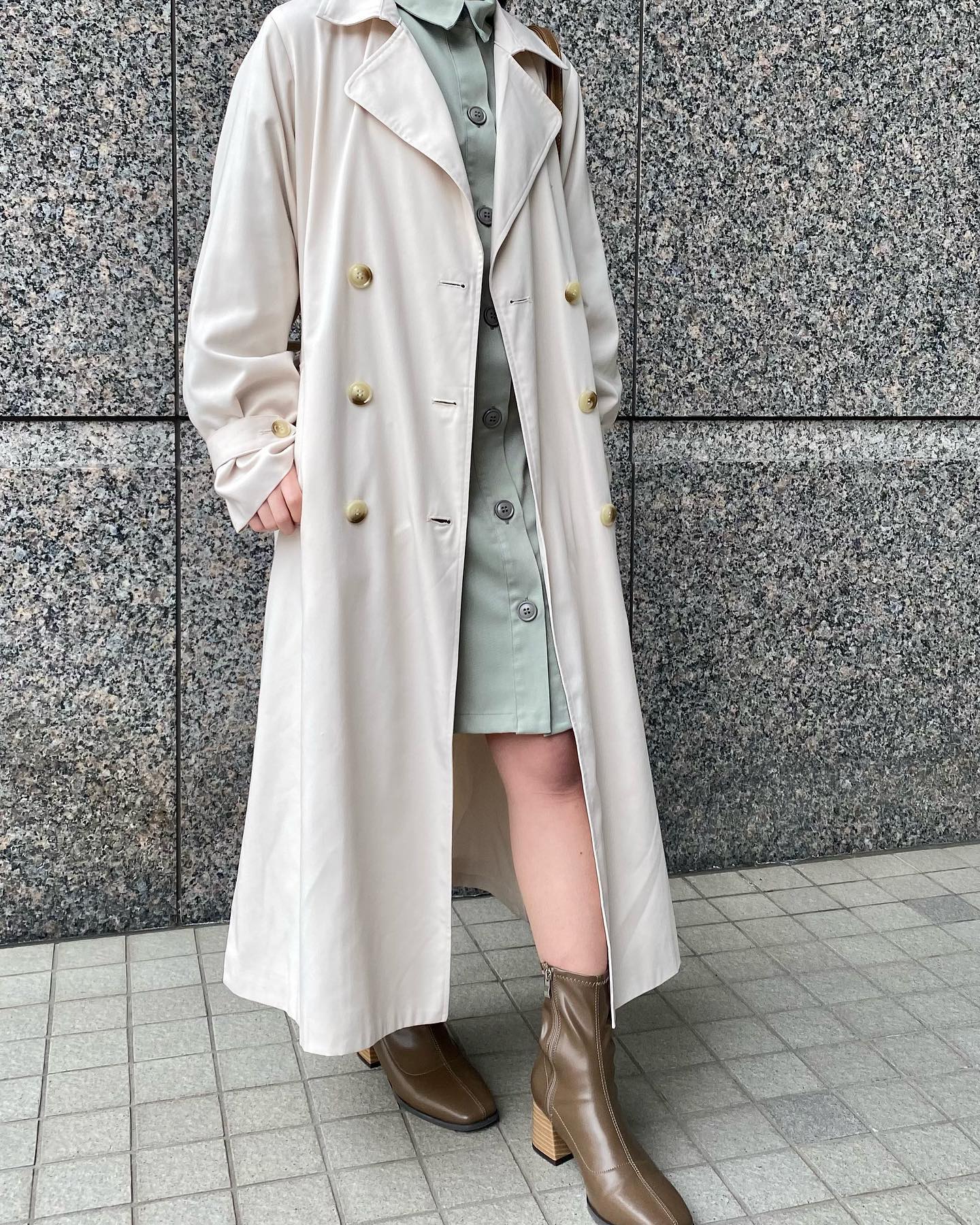 【New arrival】? RP280021S002ﾄﾚﾝﾁｺｰﾄ▷¥6,490(税込)(店舗.ｵﾝﾗｲﾝ入荷中)∥color∥white / beige / pink#retrogirl_ootd#レトロガール#レトロガールコーデ#トレンドファッション#プチプラコーデ #春カラー　#春コーデ　#トレンチコート　#トレンチコートコーデ　#コート#ワンピース　#パンツコーデ