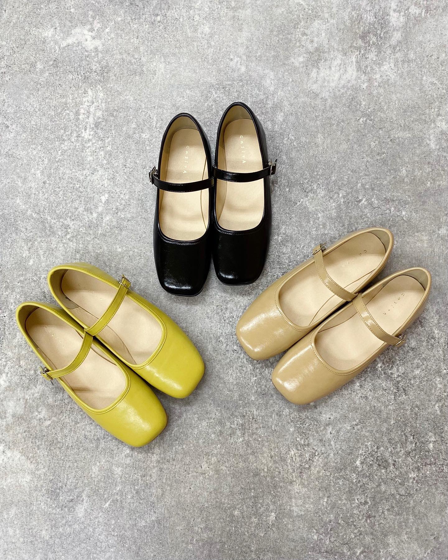 【new arrival】? RA251242T002ｽﾄﾗｯﾌﾟﾌﾗｯﾄｼｭｰｽﾞ▷¥2,750(税込)(店舗今週入荷.ｵﾝﾗｲﾝ近日入荷)∥color∥beige /  yellow / black#retrogirl_ootd #レトロガール #レトロガールコーデ #プチプラアイテム #プチプラファッション #プチプラコーデ #春アイテム #春コーデ #トレンドアイテム #トレンドファッション #カラーコーデ #カラーアイテム #カラーファッション#シューズ　#靴　#フラットシューズ