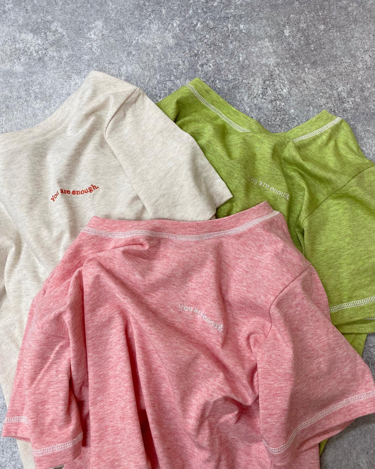 【new arrival】⁡? RM256411G001ﾒﾗﾝｼﾞ刺繍ﾛｺﾞTee▷¥2,090(税込)(店舗入荷中,ｵﾝﾗｲﾝ近日入荷)⁡beige / brown / black#retrogirl_ootd #レトロガール #レトロガールコーデ #プチプラアイテム #プチプラファッション #プチプラコーデ #春アイテム #春コーデ #トレンドアイテム #トレンドファッション #カラーコーデ #カラーアイテム #カラーファッション #刺繍tee #ロゴt