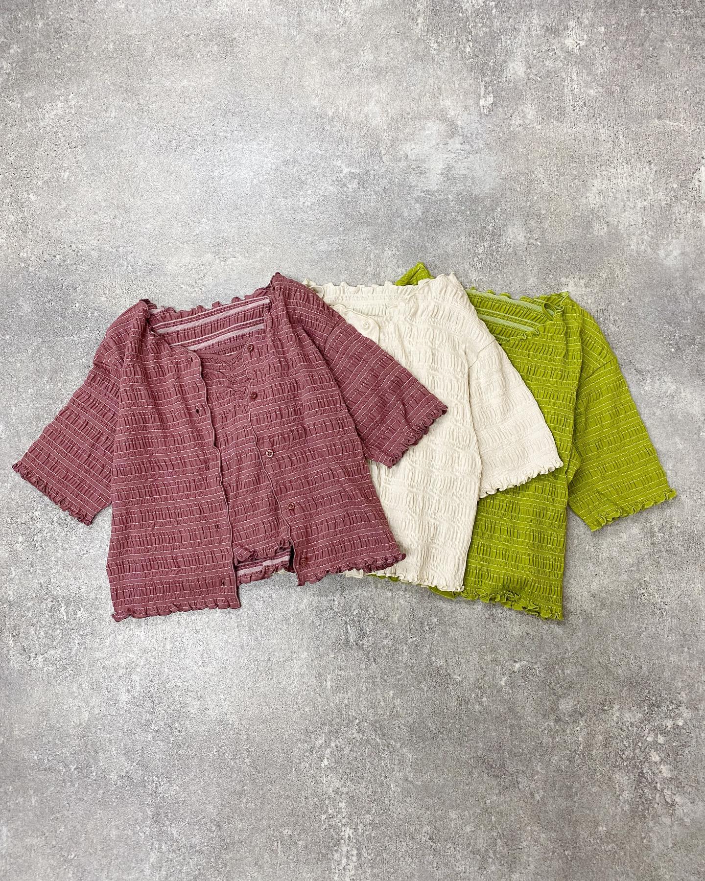 【new arrival】⁡? RL256411T001ﾒﾛｳｶｰﾃﾞﾋﾞｽﾁｪ付set▷¥3,190(税込)(店舗今週入荷,ｵﾝﾗｲﾝ近日入荷)⁡white / pink / green#retrogirl_ootd #レトロガール #レトロガールコーデ #プチプラアイテム #プチプラファッション #プチプラコーデ #春アイテム #春コーデ #トレンドアイテム #トレンドファッション #カラーコーデ #カラーアイテム #ビスチェ #メロウカーディガン