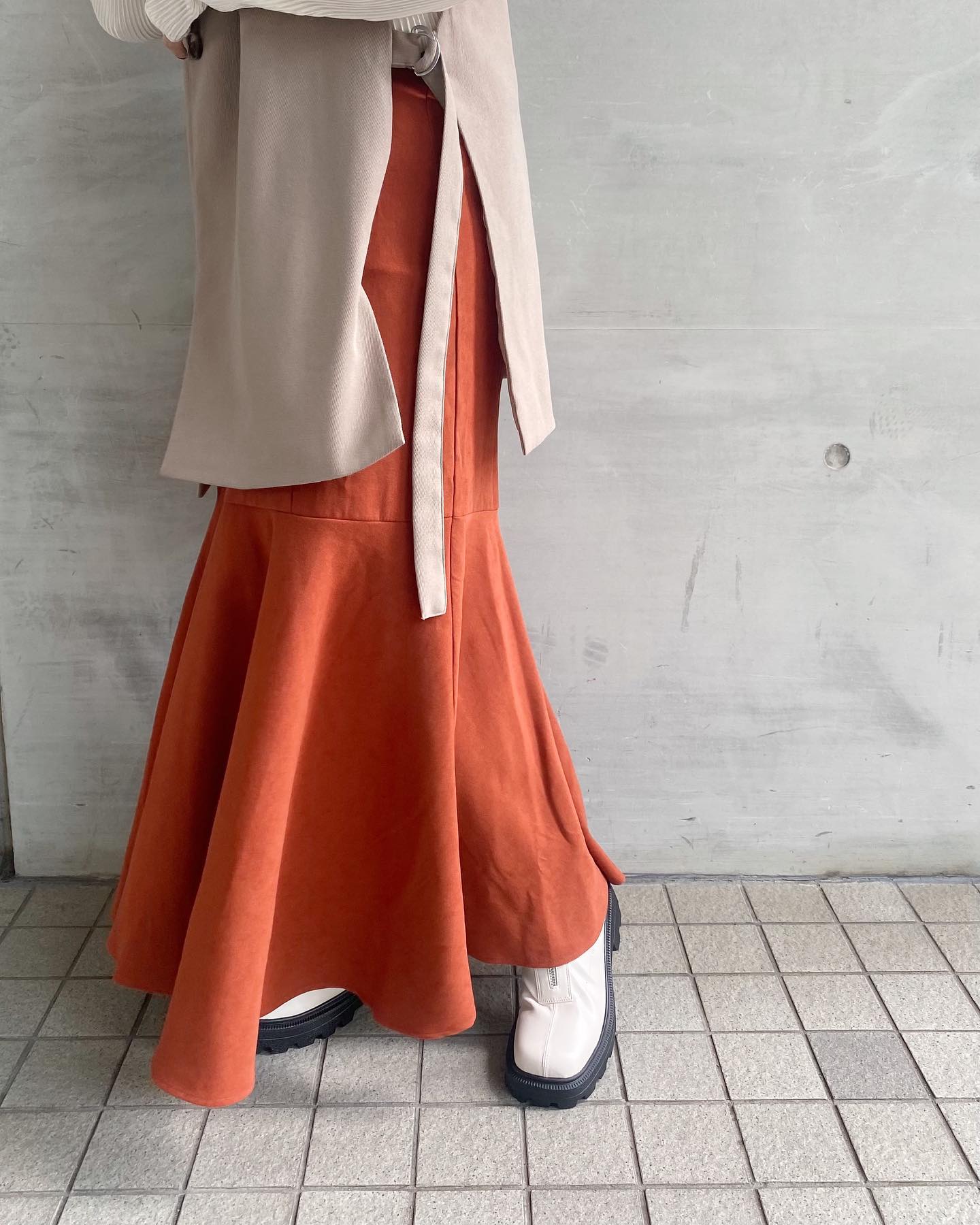 【new arrival】⁡?RF237531T003ﾋﾟｰﾁﾏｰﾒｲﾄﾞｽｶｰﾄ▷¥3,190(税込)(店舗今週入荷.ｵﾝﾗｲﾝ近日入荷)white / blue / orange / black#retrogirl_ootd #レトロガール #レトロガールコーデ #プチプラアイテム #プチプラファッション #プチプラコーデ  #秋アイテム　#秋カラー　#マーメイドスカート　#スカート　#マーメイドスカートコーデ　#スカートコーデ