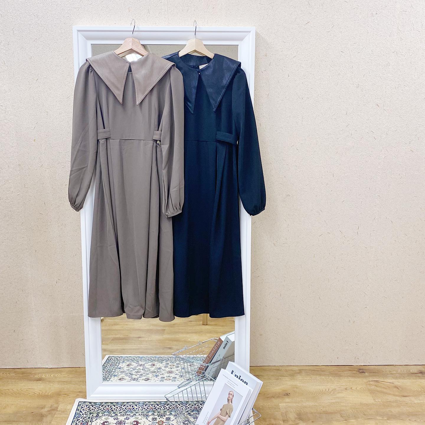 .﻿﻿﻿︎collar set one-piece﻿ ¥6,490﻿﻿﻿﻿﻿﻿﻿﻿﻿#ur_melty #ユアメルティ﻿#襟付きワンピース #襟付きワンピースコーデ﻿#ワンピース #韓国ワンピース﻿#韓国ファッション #韓国風﻿#오오티디 #데일리룩 #패션 #패션스타그램 #옷스타그램﻿#일본패션 #유아멜티 #코디 #코디스타그램