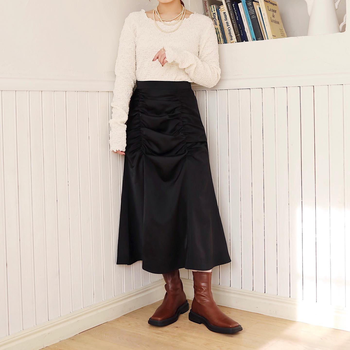 .﻿﻿﻿︎bubble cropped long T﻿ ¥3,520﻿﻿ coming soon...♡﻿﻿﻿︎W shirring mermaid skirt﻿ ¥4,290﻿﻿﻿﻿﻿﻿﻿#ur_melty #ユアメルティ﻿#デザインスカート #スカートコーデ ﻿#春コーデ #デザインスカートコーデ ﻿#韓国ファッション #韓国風﻿#오오티디 #데일리룩 #패션 #패션스타그램 #옷스타그램﻿#일본패션 #유아멜티 #코디 #코디스타그램