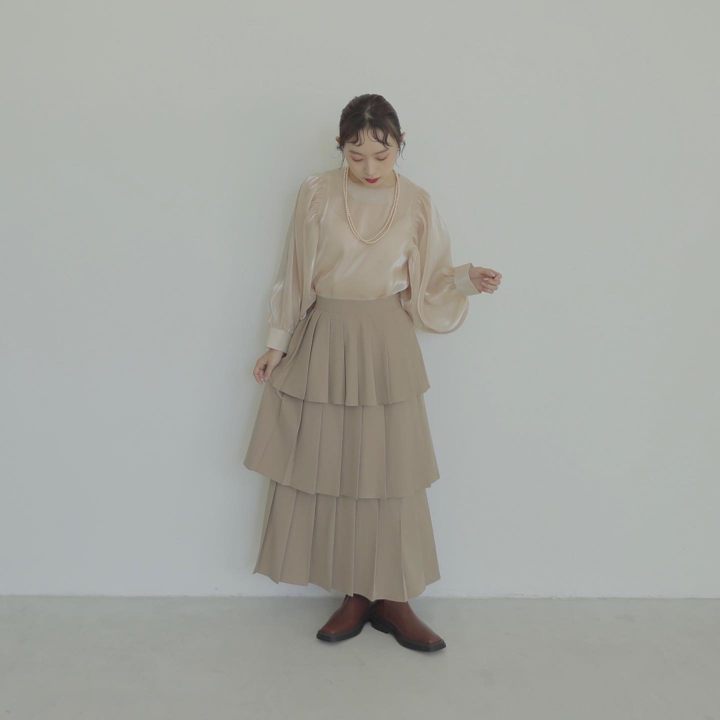 .⁡︎袖フレアストライプブラウス ¥3,850⁡︎3段プリーツスカート ¥5,390⁡⁡来週より順次店舗入荷予定?⁡online coming soon...♡⁡⁡⁡⁡⁡⁡#ur_melty #urmelty #ユアメルティ #ブラウス #シアーブラウス #袖ボリュームブラウス #3段スカート #プリーツスカート #ティアードスカート #デザインスカート #淡色女子 #淡色コーデ #韓国っぽ #韓国っぽコーデ #韓国ファッション #韓国風 #コリヨジャ #オトジョ #大人女子 #オトジョコーデ #오오티디 #데일리룩 #패션 #패션스타그램 #옷스타그램 #일본패션 #유아멜티 #코디 #코디스타그