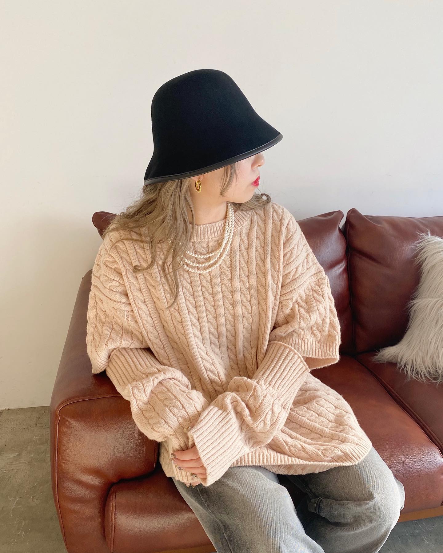 " store limited items "⁡︎アームカバーsetニット ¥4,290⁡⁡取り扱い店舗限定でのお取り扱いとなっております。⁡今季トレンドアイテム?ぜひご覧下さいませ♡⁡⁡⁡⁡⁡⁡⁡⁡#urmelty #ユアメルティ #ニット #ケーブルニット #カラーニット #ニットコーデ #ケーブルニットコーデ #カラーニットコーデ #アームウォーマー #アームカバー #アームカバーコーデ #アームウォーマーニット #アームウォーマーコーデ  #デニムコーデ #ベージュニット #カジュアルアイテム  #韓国っぽ #韓国っぽコーデ #韓国ファッション #韓国風 #コリヨジャ #オトジョ #大人女子 #オトジョコーデ