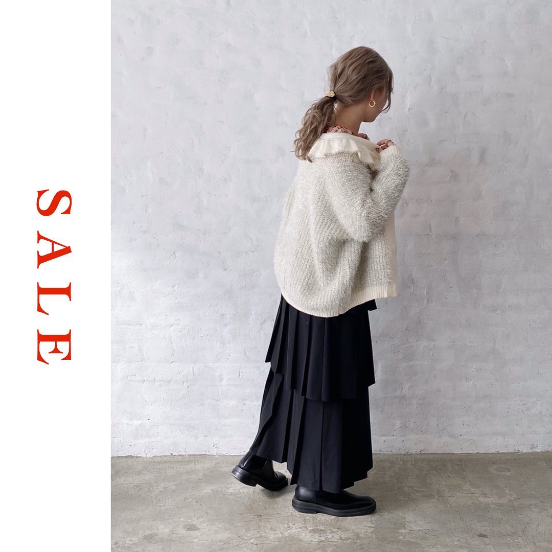 SALE ?⁡︎ラメニットカーデ ¥4,290 → ¥3,190 (店舗限定価格)⁡⁡人気アイテムになりますのでぜひお早めに取り扱い店舗ご覧下さいませ。⁡⁡⁡⁡⁡⁡⁡⁡#urmelty #ユアメルティ #ニット #ラメニット #ニットカーディガン #ニットコーデ #カーディガンコーデ #カラーカーディガン #ラメニットカーディガン #プリーツスカート #3段スカート #ティアードスカート #スカートコーデ #柄ワンピース #ワンピースコーデ #ブーツ #ブーツコーデ #冬アイテム #冬コーデ #韓国っぽ #韓国っぽコーデ #韓国ファッション #韓国風 #コリヨジャ #オトジョ #大人女子 #オトジョコーデ