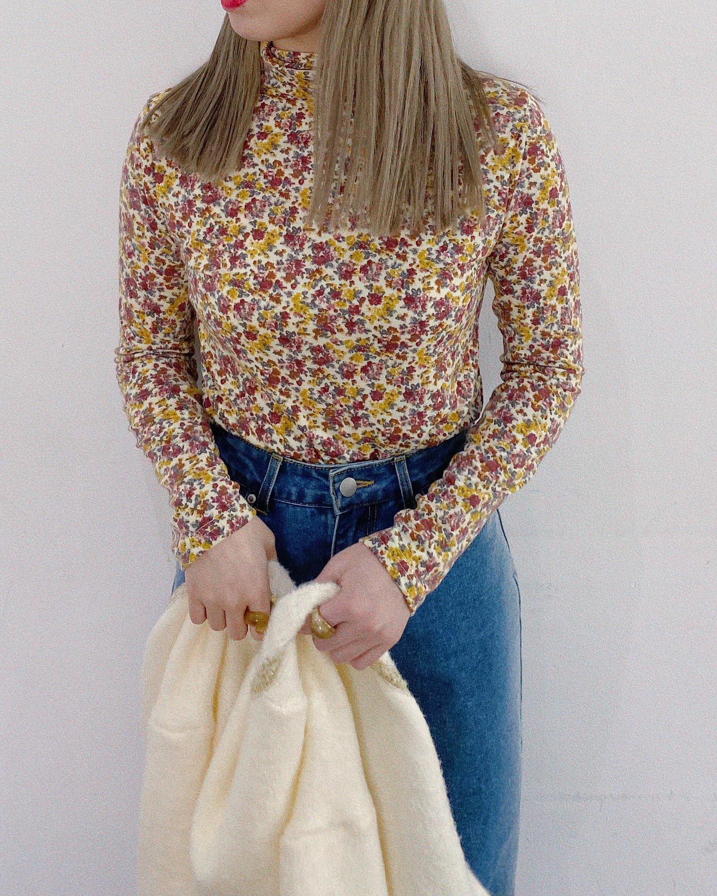 " pick up  item "⁡インナーでも1枚のトップスでも春に使えるアイテムです⁡⁡︎花柄ハイネックインナー ¥3,190⁡⁡⁡ ⁡⁡⁡⁡⁡⁡⁡ #urmelty #ユアメルティ #ハイネックインナー #花柄トップス #春トップス #花柄インナー #花柄コーデ  #ハイネックコーデ #花柄トップスコーデ #デニムコーデ #ガーリーコーデ #ガーリーアイテム #カジュアルコーデ #カジュアルアイテム #春アイテム #春コーデ #韓国っぽ #韓国っぽコーデ #韓国ファッション #韓国風 #コリヨジャ #オトジョ #大人女子 #オトジョコーデ