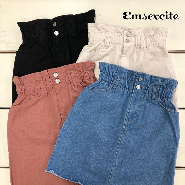 .使いやすさと言ったら台形スカート------------------------------------?EM980031B004ウエストシャーリング台形スカート¥2,300+tax.....@emsexciteをタグ付けでコーデや購入品を見せてね※タグ付けしてくれるとお知らせが来るので見つけやすいです^ ^いつも楽しみにしています....#エムズエキサイト #emsexcite #emsexcite好きと繋がりたい #お洒落さんと繋がりたい #プチプラ #プチプラコーデ #おしゃれさんと繋がりたい #スタイリスト #スタイリスト #雑誌 #モデル #撮影 #可愛い #大人ガーリー #大人カジュアル #着まわしコーデ #ミニスカート