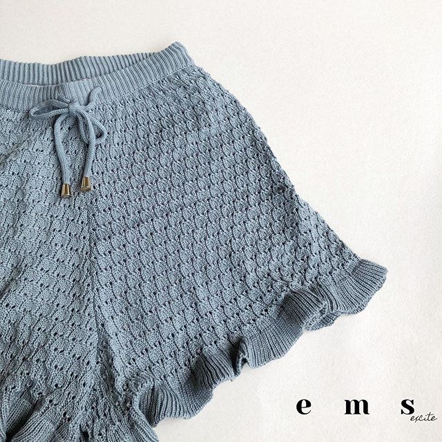 .新作------------------------------------?EM937532B002スカシ編みニットショートパンツ¥2,300+tax....@emsexciteをタグ付けでコーデや購入品を見せてね※タグ付けしてくれるとお知らせが来るので見つけやすいです^ ^いつも楽しみにしています....#エムズエキサイト #emsexcite #emsexcite好きと繋がりたい #お洒落さんと繋がりたい #プチプラ #プチプラコーデ #おしゃれさんと繋がりたい #スタイリスト #スタイリスト #雑誌 #モデル #撮影 #可愛い #大人ガーリー #大人カジュアル #着まわしコーデ #レース #フリル #秋コーデ #ショートパンツ