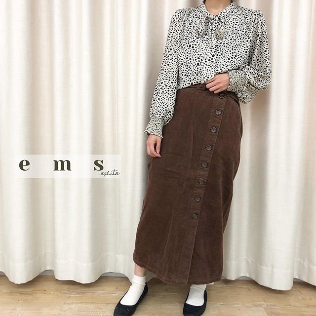﻿ダルメシアン柄が新鮮です﻿------------------------------------﻿EW9S0223C001﻿アソートボウタイブラウス﻿2500+tax﻿﻿﻿EF980031C013﻿8コール前釦ロングスカート﻿2900+tax﻿﻿﻿﻿﻿﻿﻿﻿﻿#emsexcite #エムズエキサイト﻿#ems #エムズ﻿#emsexcite好きと繋がりたい #お洒落さんと繋がりたい #プチプラ #プチプラコーデ #おしゃれさんと繋がりたい #スタイリスト #スタイリスト #雑誌 #モデル #撮影 #可愛い #量産型 #大人ガーリー #大人カジュアル #着まわしコーデ #レース #フリル #秋コーデ #アクセサリー