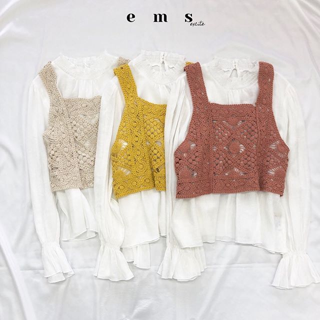 ︎どのカラーも可愛くて迷っちゃう!————————————————EP037523B003かぎ編みビスチェ+set2900+tax#emsexcite #エムズエキサイト#ems #エムズ #emsexciteコーデ#emsexcite好きと繋がりたい #量産型 #低身長ファッション #着まわしコーデ #ガーリー #新作 ...