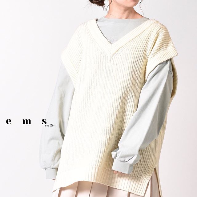︎﻿ベストは今年のマストアイテム！﻿————————————————﻿EP080012A016﻿Vネックムジニットベスト﻿2500+tax﻿﻿﻿﻿﻿﻿﻿﻿﻿﻿#emsexcite #エムズエキサイト﻿#emsexciteコーデ