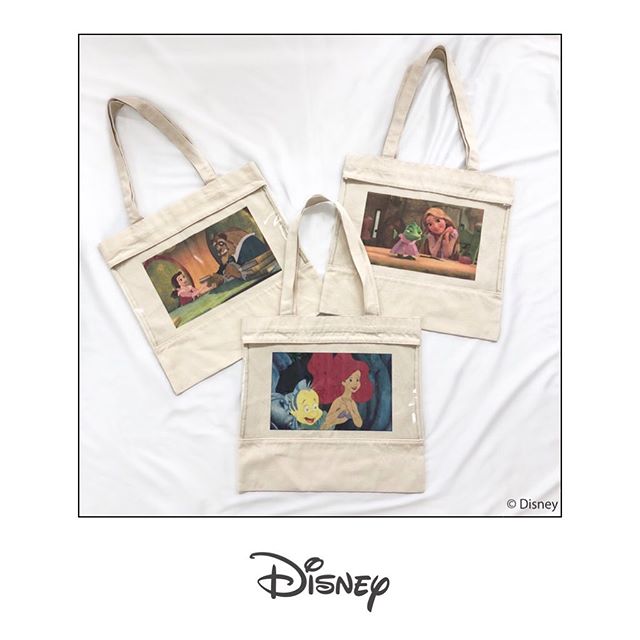 ︎﻿Disney design item﻿————————————————﻿ES052443C001﻿〈Disney Princess〉トート﻿¥2300+tax﻿﻿﻿A4もしっかり入るトートBAG﻿PVC素材から作品のワンシーンが見える仕様﻿﻿﻿﻿﻿﻿#Disney #Disneyprincess #princess﻿#ディズニー #ベル #アリエル #ラプンツェル﻿#emsexcite #エムズエキサイト﻿﻿﻿