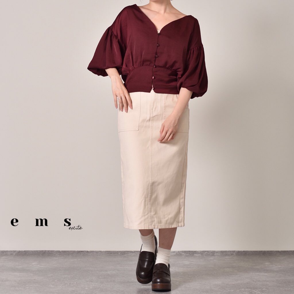 ︎﻿上品な袖のボリューム感がポイント?﻿ロング丈のボトムスと相性抜群﻿————————————————﻿EE056223T001﻿ボリュームブラウス﻿¥2750 with tax﻿﻿﻿﻿﻿﻿﻿﻿#emsexcite #エムズエキサイト﻿#emsexciteコーデ #ブラウス #袖ボリューム﻿#秋物 #新作