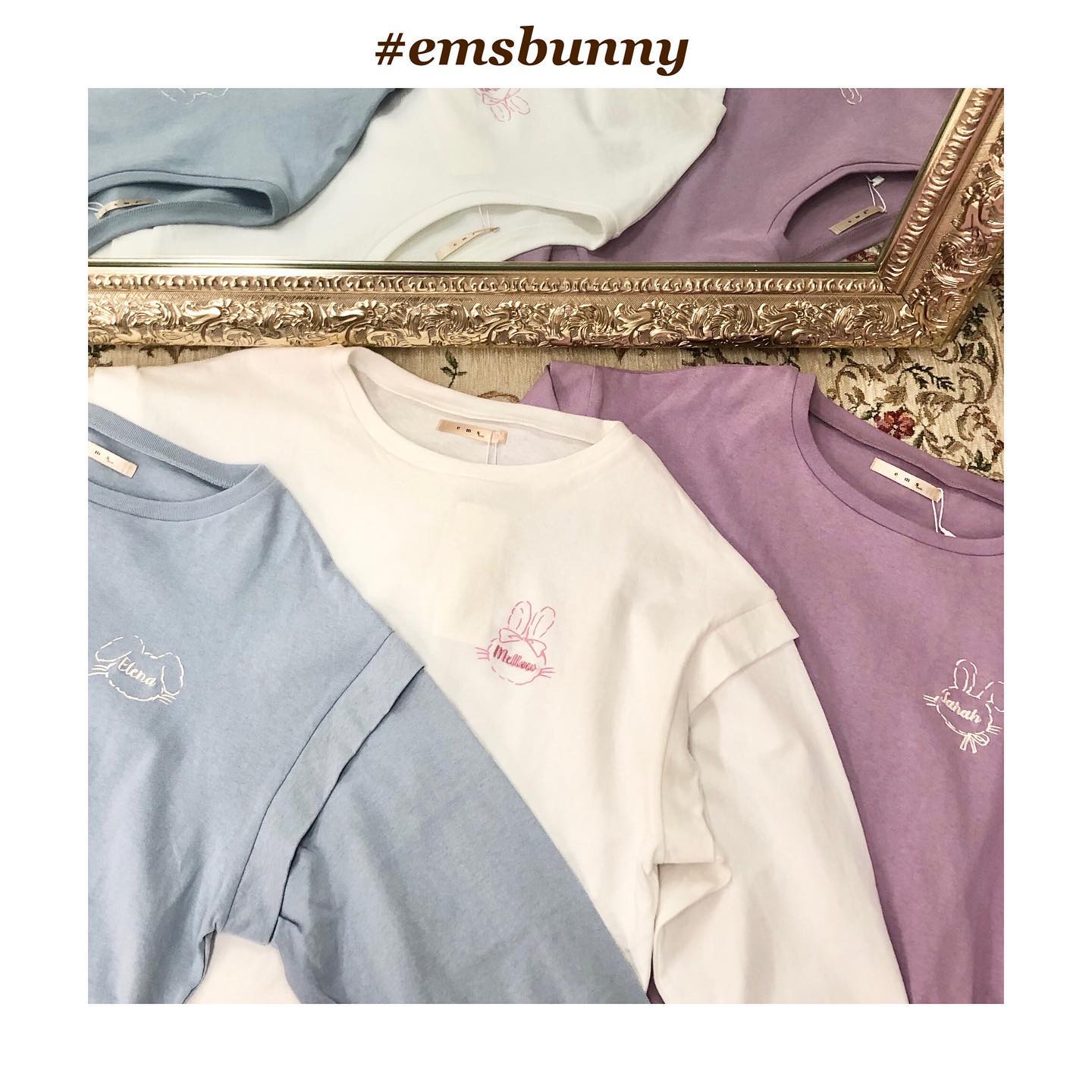 ︎﻿emsexcite×NAPPY collaboration﻿袖の切り替えと前後のワンポイントが﻿可愛いロンT🐇﻿﻿キャラごとに耳が違うので胸元のシルエットが﻿違うのもポイント！﻿﻿バックのロゴもキャラごとに違うので﻿詳しくは3/5のインスタライブをチェック！！﻿﻿———————————————﻿EP156111S002﻿e・m・s bunny切替ロンTee﻿￥2530 with tax﻿﻿発売日は3/12(金)です﻿遠方の店舗は1日遅れの可能性もございます‍♀️﻿﻿#emsexcite #エムズエキサイト﻿#emsbunny#emsexciteコーデ﻿#エムズバニー#ootd#code#春服#プチプラ﻿#ロンt#切替ロンt#ロゴt﻿﻿#elena#エレナ#mellow#メロウ﻿#sarah#サラ﻿#春コーデ#フレンチガーリー#ガーリー