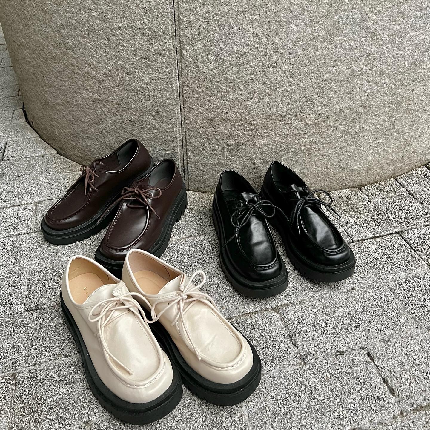 今週店頭入荷の新作シューズベーシックなデザインなのでガーリーにもカジュアルにも?————————————————EP251242B001モカマニッシュシューズ¥3850 with tax⁡⁡⁡#emsexcite #エムズエキサイト#emsexciteコーデ#ootd#code#春服#プチプラ#プチプラコーデ#春コーデ#新作#人気アイテム#マニッシュシューズ#シューズ#靴#足元倶楽部#オソロコーデ#韓国コーデ#韓国ファッション#きょこ#量産型#ライブ参戦#トレンドファッション#参戦服⁡⁡