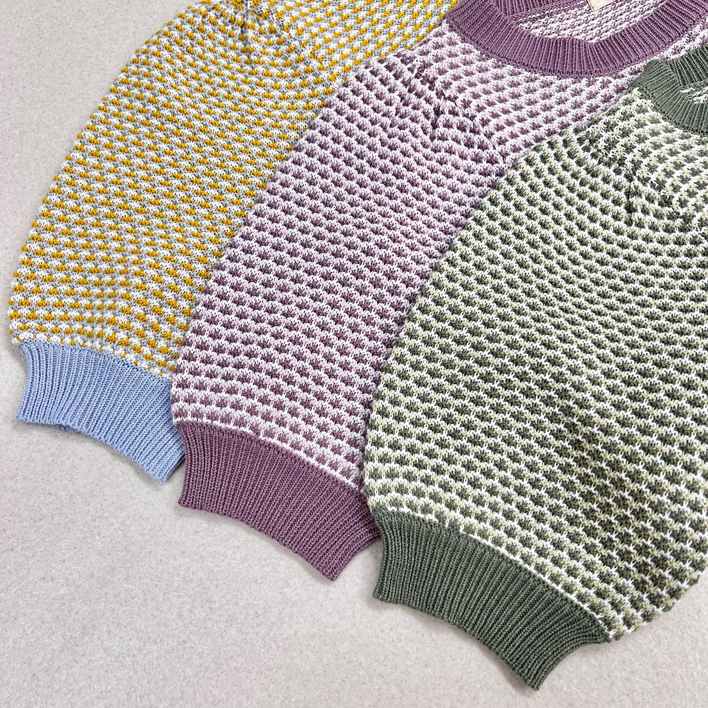 ♡店頭入荷中の柄編みニットカラーの配色が可愛い————————————————EM280012B002柄編み半袖ニット¥2530 with tax⁡#emsexcite #エムズエキサイト#emsexciteコーデ#ootd#code#夏服#プチプラ#プチプラコーデ#夏コーデ#新作#人気アイテム#柄編みニット#半袖ニット#サマーニット#カラーニット#カラーコーデ#配色#カジュアルコーデ#オソロコーデ#韓国コーデ#韓国ファッション#きょこ#量産型#ライブ参戦#トレンドファッション#参戦服⁡⁡