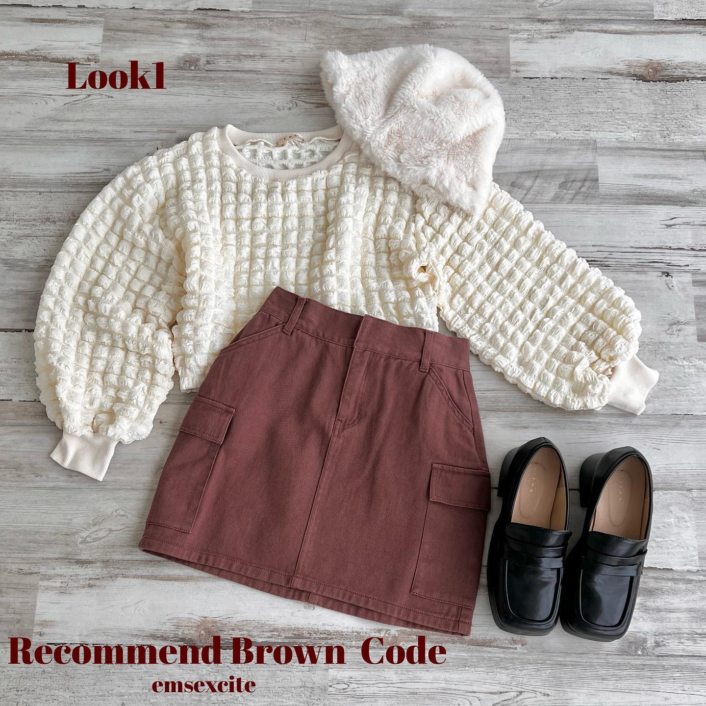 ♡Recommend  Brown Code一部先見せアイテムもございます！⁡①ポコポコショートカットソー¥2750カーゴポケミニスカート¥2750スクエア厚底ローファー¥4290⁡②トレンチミニワンピース¥3850ロングブーツ¥4290キルティングバニティショルダー¥3630⁡⁡③柄アームカバー付カットソー¥2750スエードマーメイドスカート¥3190 先見せアイテムスクエアショルダーバッグ¥3630厚底レースアップシューズ¥4290⁡④フリルテレコカットソー¥2750インナープリーツラップスカート¥3190ファーハンドBAG¥3190 先見せアイテム厚底レースアップシューズ¥4290⁡⁡⁡⁡#emsexcite #エムズエキサイト#ブラウンコーデ#カラーコーデ#ガーリーコーデ#大人ガーリー#トレンドアイテム#トレンドコーデ#韓国コーデ#プチプラコーデ#フレンチガーリー#ポコポコカットソー#カーゴポケット#カーゴ#ミニスカート#トレンチワンピ#トレンチ#ワンピ#ロングブーツ#バニティ#バニティバッグ#ブーツ#アームウォーマー#マーメイドスカート#フリル襟#ラップスカート⁡⁡⁡