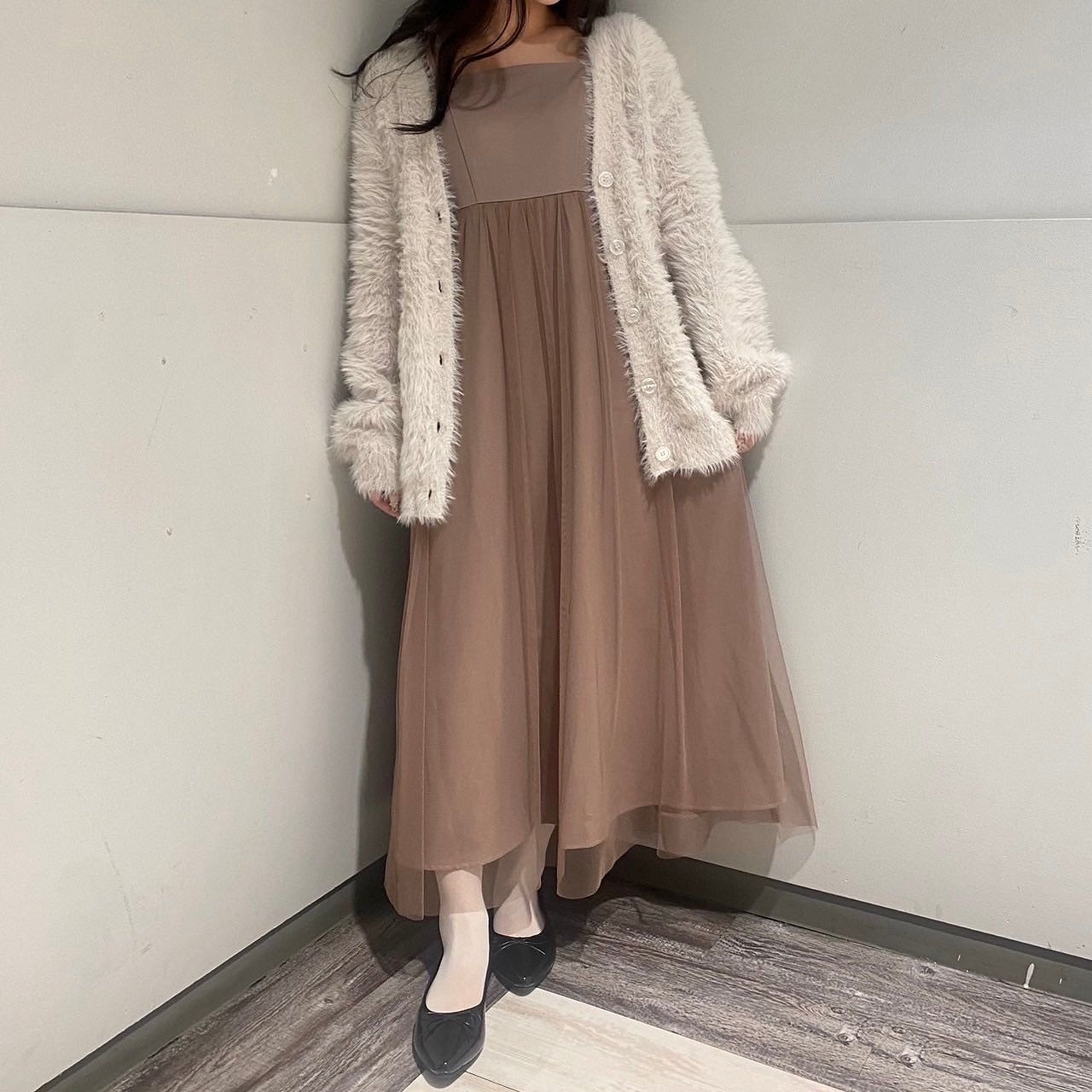 ? NEW ARRIVAL ?⁡⁡♡EW357112T001BIGシャギーカーデ　¥4,290（税込）⁡【 color 】⁡écru . pink . charcoal⁡⁡もけもけ素材のシャギーニットカーデシャギー素材が、手触り・着心地抜群のゆったりカーデ♡⁡大きめなシルエットでゆるく着用でき、女の子らしさを演出してくれます♡⁡カーデとして羽織で着用するのはもちろん、トップスとしてご着用していただくのもおすすめです⁡⁡店舗入荷中オンライン近日入荷#emsexcite #エムズエキサイト #emsexciteコーデ#秋コーデ #冬コーデ #秋冬アイテム#シャギー #シャギーカーディガン#カーディガン #カーデ #カーディガンコーデ #オーバーサイズコーデ#高見えコーデ #プチプラ高見えコーデ #高見えファッション#大人ガーリー #大人ガーリーコーデ #ガーリーファッション #ガーリーコーデ#トレンドファッション #トレンドコーデ #トレンドアイテム