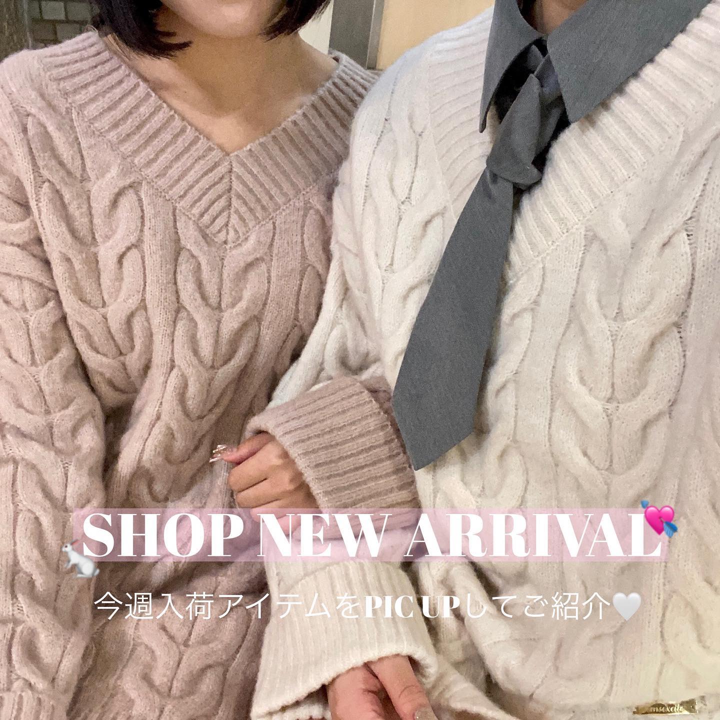 店舗今週入荷Pic up item⁡⁡♡EU341512B001プレート付Vネックチュニックニット　¥4,290（税込）⁡♡EW341531T001ニットタイトミニスカート　¥3,190（税込）⁡♡EU341512T002ラメシャギーショートニットプルオーバー　¥3,850（税込）⁡⁡他にも多数入荷いたします⁡週末もemsexciteでお待ちしております?#emsexcite #エムズエキサイト #emsexciteコーデ#秋コーデ #冬コーデ #秋冬コーデ#チュニック #チュニックコーデ #チュニックワンピース #ワンピ #ニットコーデ #ニットアイテム#ニットスカート #シャギーニット #シャギー#高見えコーデ #プチプラ高見えコーデ #高見えファッション#大人ガーリー #大人ガーリーコーデ #フレンチガーリー #ガーリーファッション #ガーリーコーデ#トレンドファッション #トレンドコーデ #トレンドアイテム