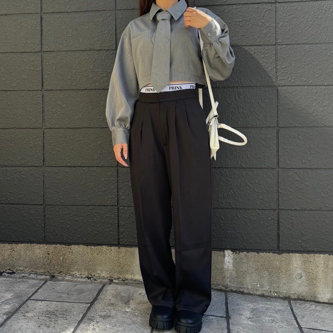 ? NEW ARRIVAL ?⁡⁡♡EP441532T001ロゴベルト付きパンツ　¥3,850（税込）⁡【 color 】⁡beige . gray . black⁡ロゴベルトがついたストレートパンツアイテム！使いやすいパンツアイテムにさりげないロゴベルトがポイントになり可愛い?⁡ベルトを外してパンツだけでもご着用できるので、カジュアルコーデにも合わせられます⁡⁡店舗今週入荷オンライン近日入荷#emsexcite #エムズエキサイト #emsexciteコーデ#秋コーデ #冬コーデ #秋冬コーデ#ロゴベルト #ベルト付き #パンツコーデ#パンツ #パンツアイテム #ストレートパンツ#高見えコーデ #プチプラ高見えコーデ #高見えファッション#大人ガーリー #大人ガーリーコーデ #フレンチガーリー #ガーリーファッション #ガーリーコーデ #カジュアルガーリー#トレンドファッション #トレンドコーデ #トレンドアイテム