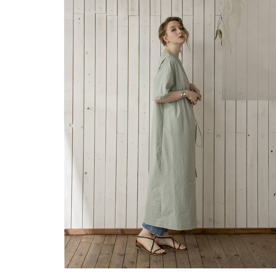 ▷ウエストリボンワンピース¥7,900+taxblack/beige/greenオンラインストア入荷済み。ウエスト部分で結ぶデザイン。さらっと1枚で。#kari&lili#カウリアンドリィリィ#カウリ#ウエストリボンワンピース#ウエストリボンワンピ#ワンピコーデ#ワンピスタイル#デザインワンピ#大人ワンピ#ナチュラルワンピ#高見えワンピ#韓国コーデ#韓国ファッション#大人コーデ#大人スタイル#fashion