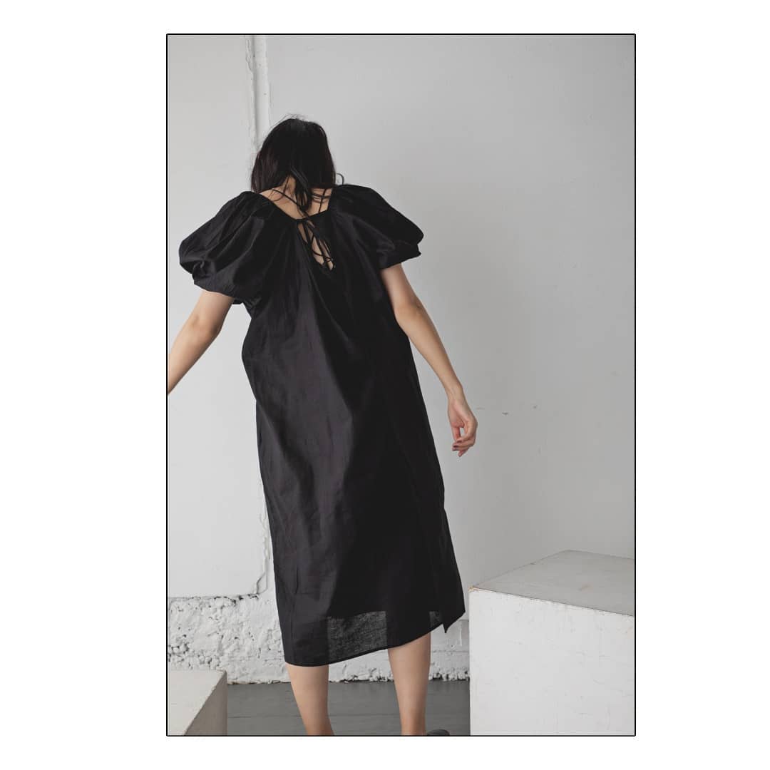 ▷back open design OP￥7,500＋taxblack onlyバックデザインが素敵な黒いワンピース。#kariandlili#kari#カウリアンドリィリィ#カウリ#バックシャン#バックデザイン#ワンピース#黒ワンピ#バックデザインワンピース#バックシャンワンピース#オープンバック#大人コーデ#大人スタイル#ワンピコーデ#ワンピスタイル#韓国ファッション#韓国コーデ