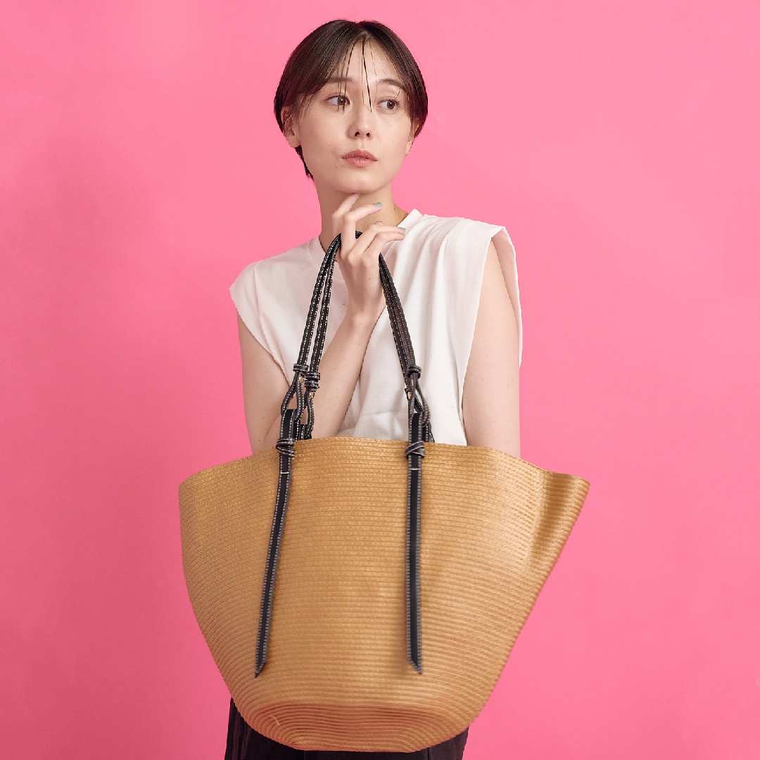 ▷linen like SP￥6,490 taxinblack/white品番：WL357632B001#kariandlili #kari #カウリアンドリィリィ #カウリ #トレンド #トレンドアイテム #30代コーデ #20代コーデ #大人ファッション #大人スタイル #大人コーデ #大人カジュアル #大人フェミニン #高見え #高見えアイテム #大人のプチプラ #大人プチプラコーデ　 #夏コーデ　#夏バッグ　#かごバッグ　#籠バッグ