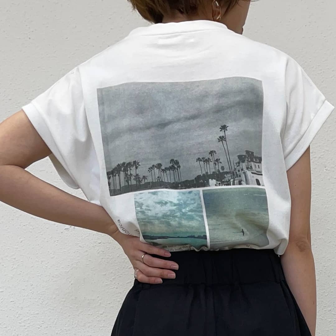 ﻿﻿﻿﻿﻿﻿﻿﻿USAｺｯﾄﾝTｼｬﾂ﻿Black/Ivory/White﻿￥2,700＋tax﻿ｵﾝﾗｲﾝｽﾄｱ限定ｱｲﾃﾑ！﻿﻿﻿﻿﻿夏間違いなく使える定番カットソー！﻿フロントはシンプルなロゴで合わせやすく、﻿バックプリントは目を引くデザインなので﻿後ろ姿もお洒落です！﻿USAコットンを使用しております◎﻿﻿◆USAコットンの特徴﻿糸自体のやわらかさを生かした肌触りが特徴。 ﻿洗濯を重ねても生地の劣化が少なく、﻿ソフトな風合いが持続します。﻿ 通常の綿よりも吸汗速度が30％、﻿吸湿性が25％アップし、 ムレにくく爽やかな着用感で﻿これから夏にかけて特におすすめの素材です。﻿﻿﻿﻿﻿﻿﻿#kivi_official﻿﻿﻿﻿#キヴィ﻿﻿﻿﻿#kivi﻿﻿﻿﻿#大人ファッション﻿﻿﻿﻿#大人カジュアル﻿﻿﻿#ootd﻿﻿﻿﻿#kivi_ootd﻿﻿﻿﻿#カットソー﻿#USAコットン﻿#ロゴTee﻿#プリントTee﻿#20代コーデ﻿﻿﻿#30代コーデ﻿﻿﻿#大人コーデ﻿﻿﻿#fashion﻿﻿﻿﻿#wear﻿﻿﻿﻿#オンオフ﻿﻿﻿﻿#ニューノーマル﻿﻿﻿﻿﻿﻿﻿﻿﻿﻿﻿