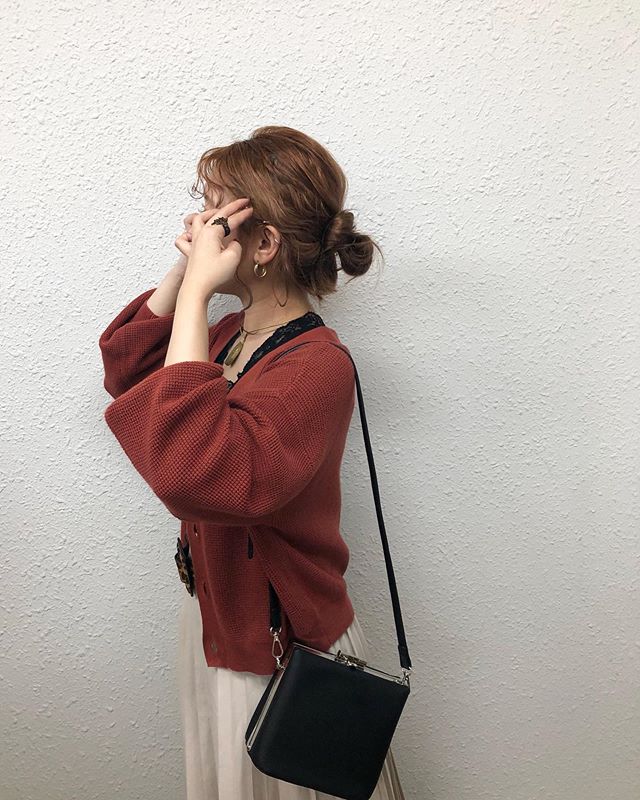 .【Recommended  knit item】.?RE980012C002Vネックニットカーデ▷¥1,900+tax(店舗入荷中).∥color∥white / red / brown / beige / purple..#retrogirl#newarrival#fashion#Autumn#knit#レトロガール#カジュアル#カジュアルアイテム#プチプラ#プチプラアイテム#プチプラファッション#プチプラコーデ#ニットカーディガン#Vネックカーディガン#カーディガン