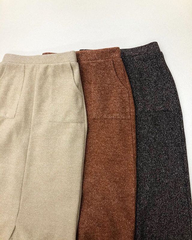 .【price down】.?RW954031D001 ウールライクナローSK▷¥2,900+tax → ¥1,900＋tax(店舗入荷中).∥color∥beige / orange / brown.モデル:157cm..#retrogirl#newarrival#fashion#winter#skirt#レトロガール#カジュアル#カジュアルアイテム#プチプラ#プチプラアイテム#プチプラファッション#プチプラコーデ#ナロースカート#ナロースカートコーデ#ウールスカート