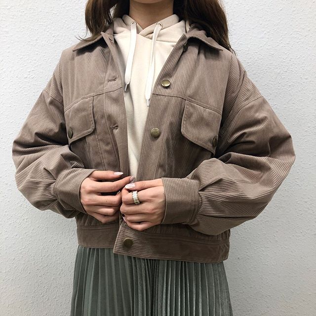 .【new arrival】.?RP080021D009 裏キルトコーデBIG JK▷¥3,900+tax(店舗入荷中).∥color∥brown / ivory / green..#retrogirl#newarrival#fashion#springfashion#jacket#レトロガール#カジュアル#カジュアルアイテム#プチプラ#プチプラアイテム#プチプラファッション#プチプラコーデ#ジャケット#ジャケットコーデ#コーデュロイジャケット#コーデュロイジャケットコーデ