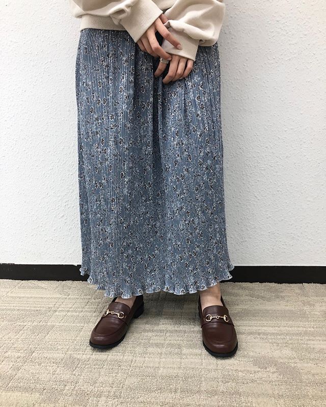 .【recommend item】.?RP0P0131A004 細プリーツ柄SK▷¥2,900+tax(店舗入荷中).∥color∥yellow / blue / dalmatian.モデル:157cm..#retrogirl#newarrival#fashion#springfashion#skirt#レトロガール#カジュアル#カジュアルアイテム#プチプラ#プチプラアイテム#プチプラファッション#プチプラコーデ#プリーツスカート#柄スカート#プリーツスカートコーデ#柄スカートコーデ