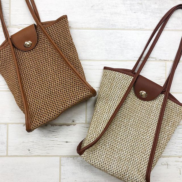 .【new arrival】.?RP042543A000 PPフラップひねりトート▷¥2,900+tax(店舗入荷中).∥color∥brown / beige..#retrogirl#newarrival#fashion#springfashion#レトロガール#カジュアル#カジュアルアイテム#プチプラ#プチプラアイテム#プチプラファッション#プチプラコーデ#ショルダーバッグ#ペーパーショルダー#ペーパーショルダーバッグ