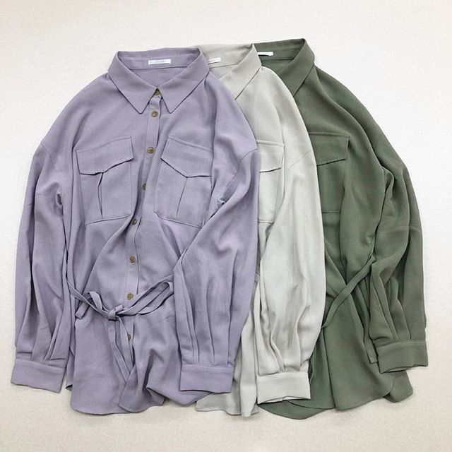 .【new arrival】﻿?RP019423A001 WポケジョーゼットSH▷¥2,900+tax(店舗入荷中)﻿∥color∥lavender / beige / green﻿#retrogirl#retrogirl2020ss#レトロガール#レトロガールコーデ#プチプラ#プチプラコーデ#ジョーゼットシャツ#カラーシャツコーデ